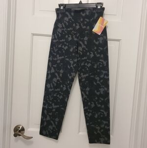 NWT Yummie Gloria Ankle Cotton Stretch Shaping Leggings Camoprint Size XS